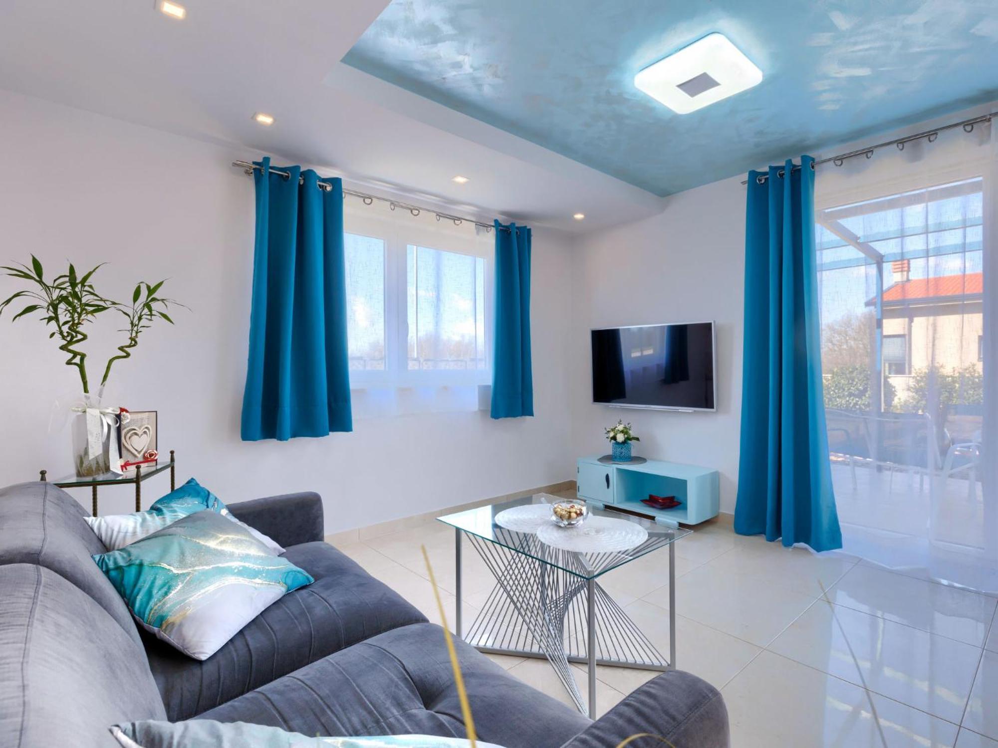 Holiday Home Villa Fenix By Interhome Zminj Exterior photo